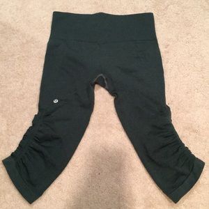 In the Flow crop - Heathered green